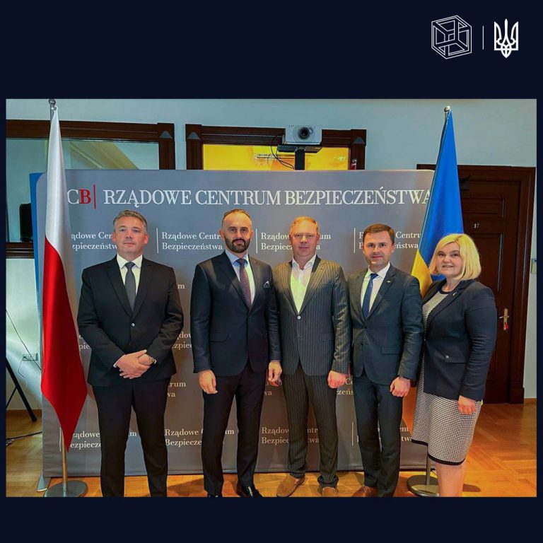 Шляхи співпраці між Україною та Польщею у протидії дезінформації